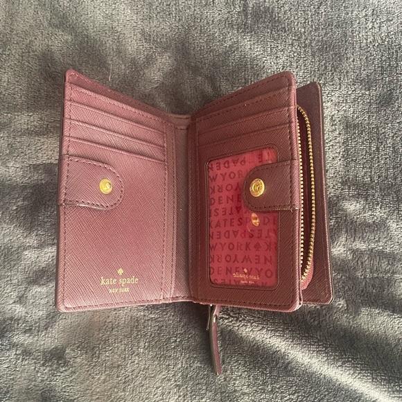 Wallet - Picture 2 of 4
